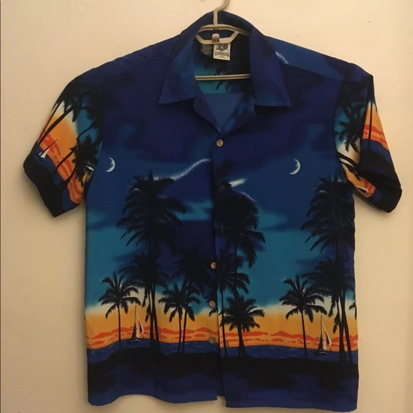 Kennington LTD Other - Kennington Blue Men's Size: L Tropical Print Shirt